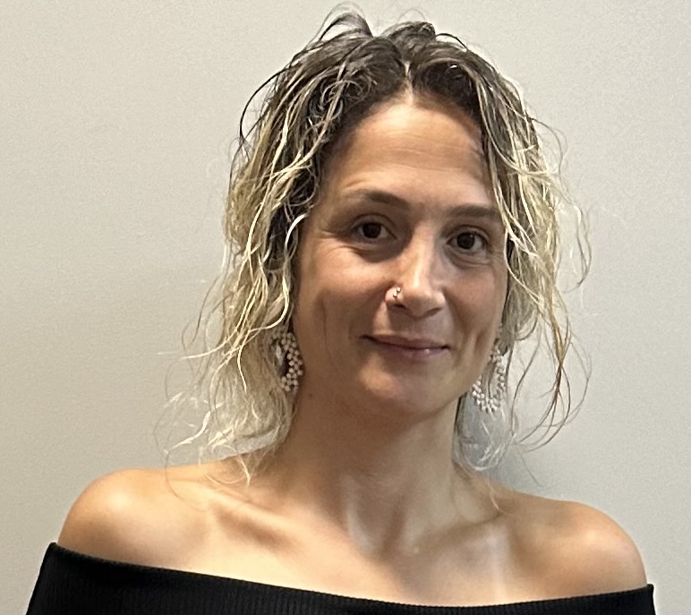 LEYLA ÜNLÜ